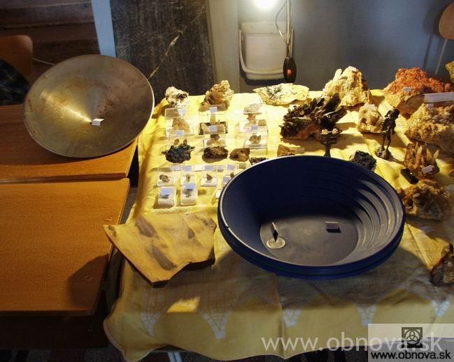 9-2003burza-mniral05