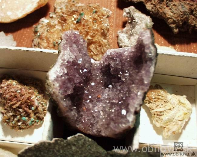 9-2003burza-mniral08