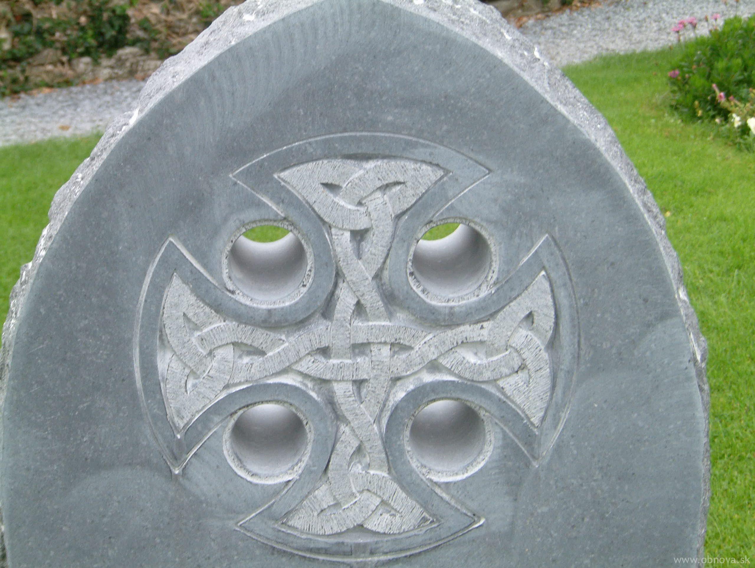 IRSKO - KELLY - 3 079