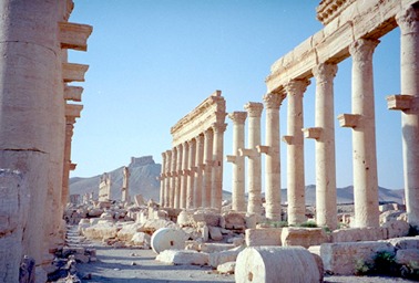 Palmyra, ostreľované rímske ruiny, zdroj: Global Heritage Fund